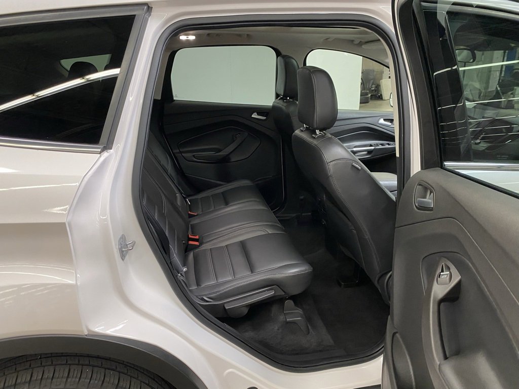 Used 2019 Ford Escape SEL image 9