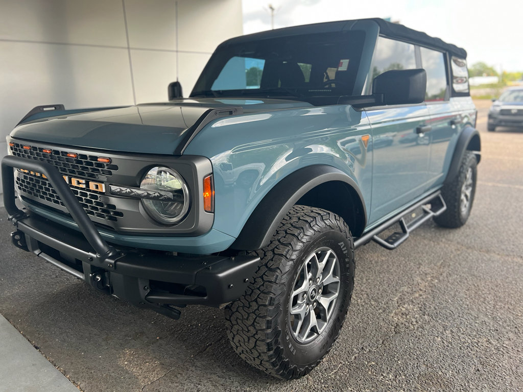 Used 2021 Ford Bronco Badlands image 5