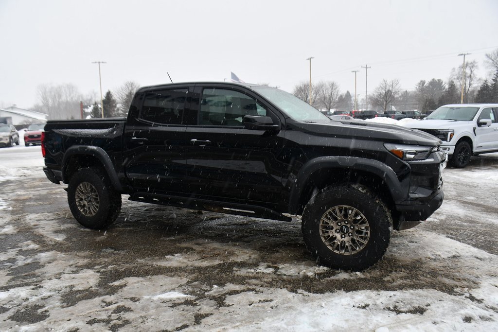 Used 2025 Chevrolet Colorado ZR2 image 8