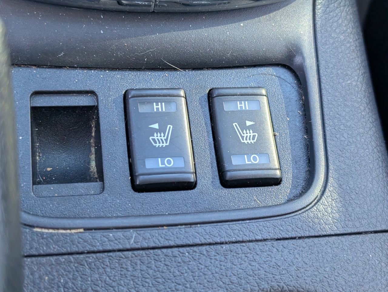 Used 2015 Nissan Sentra SR w/ SR Premium Package image 19