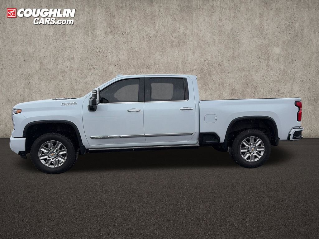 Used 2026 Chevrolet Silverado 3500 High Country w/ High Country Premium Package AWD/4WD image 2
