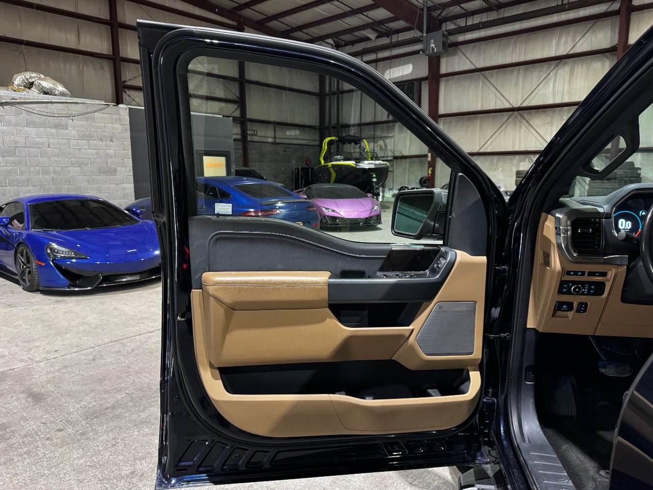 Used 2022 Ford F150 Lariat w/ Equipment Group 502A High image 11