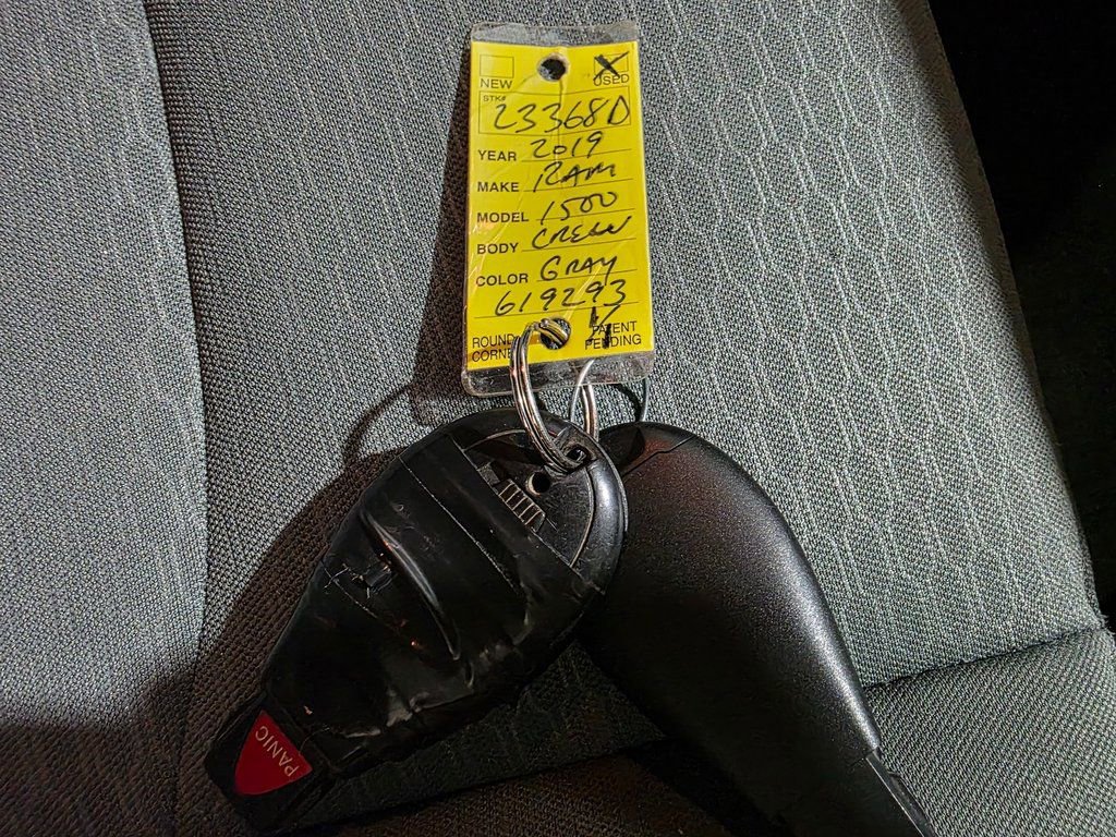 Used 2019 RAM 1500 Classic SLT image 43