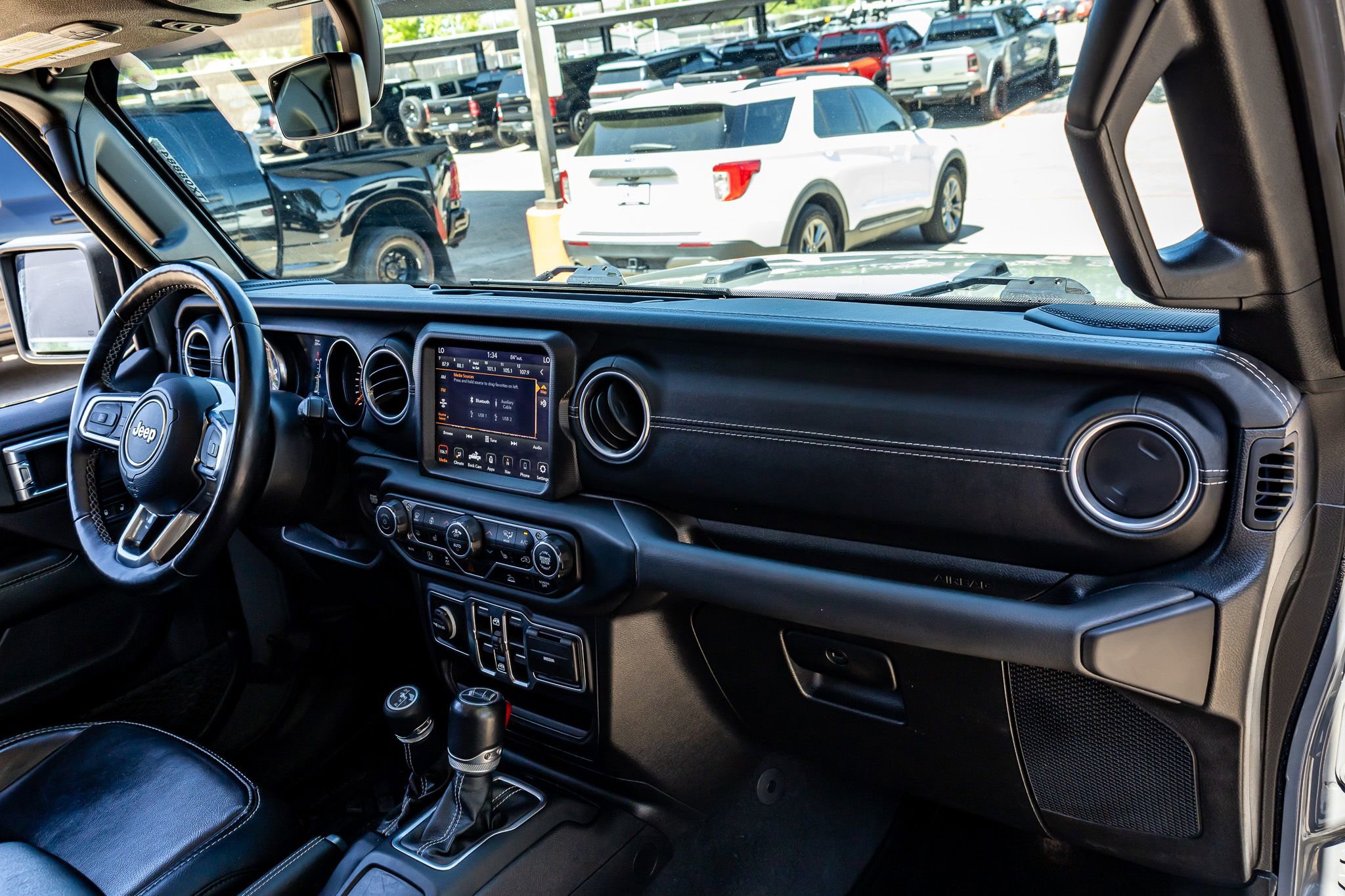 Used 2021 Jeep Gladiator Overland w/ Popular Equipment Package image 16