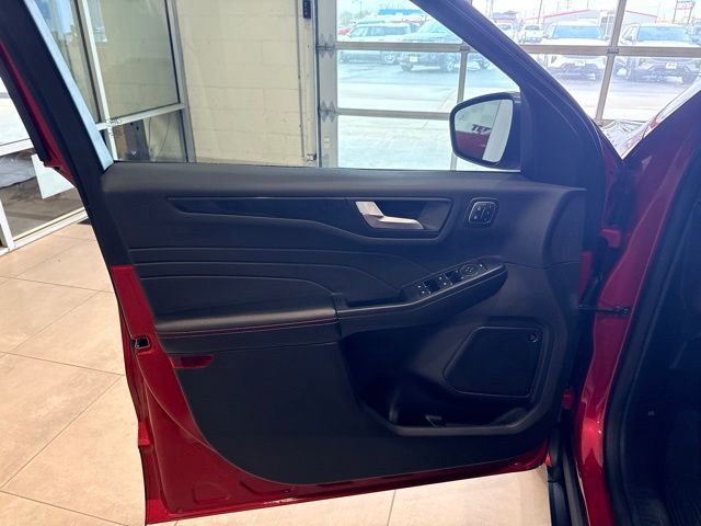 Used 2023 Ford Escape ST-Line Select w/ Tech Pack #2 image 11