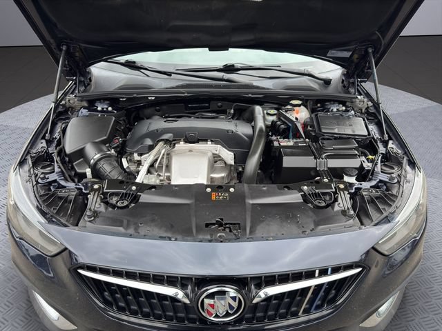 Used 2018 Buick Regal Preferred w/ Sights and Sounds Package AWD/4WD image 28
