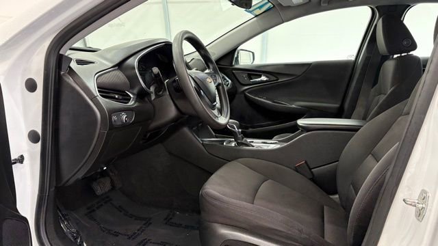 Used 2021 Chevrolet Malibu LT image 11