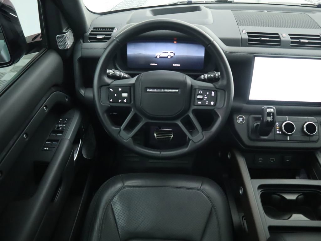 Used 2024 Land Rover Defender 130 X image 10