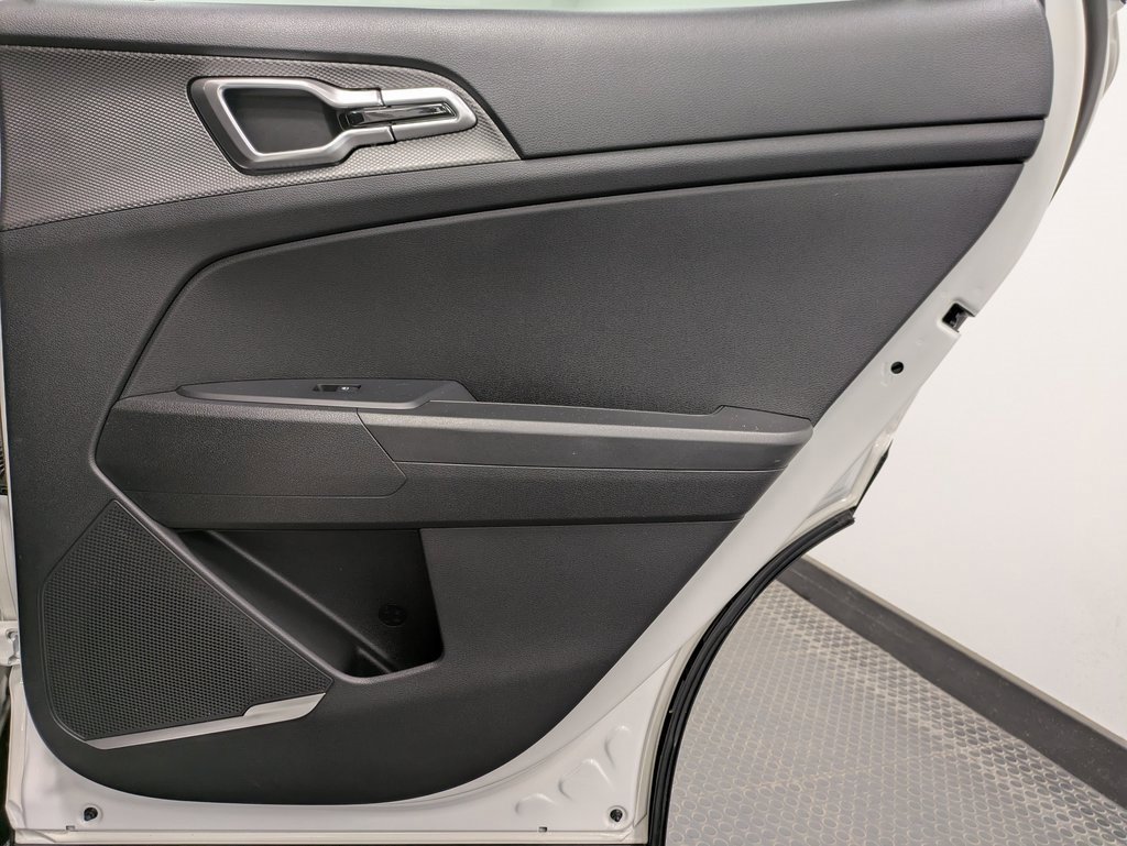 Certified 2024 Kia Sportage LX image 25