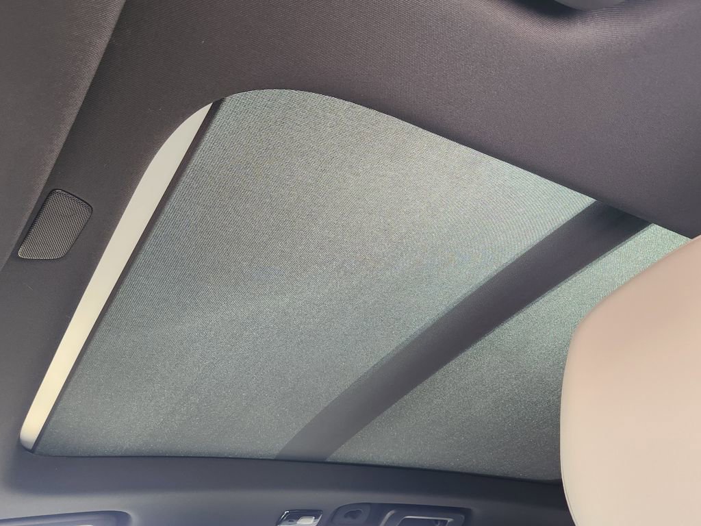 New 2026 Volvo XC90 T8 Plus w/ Protection Package Premier image 13