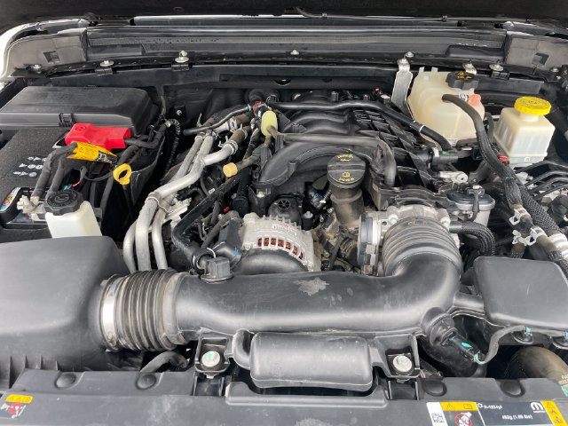 Used 2022 Jeep Gladiator Sport AWD/4WD image 31