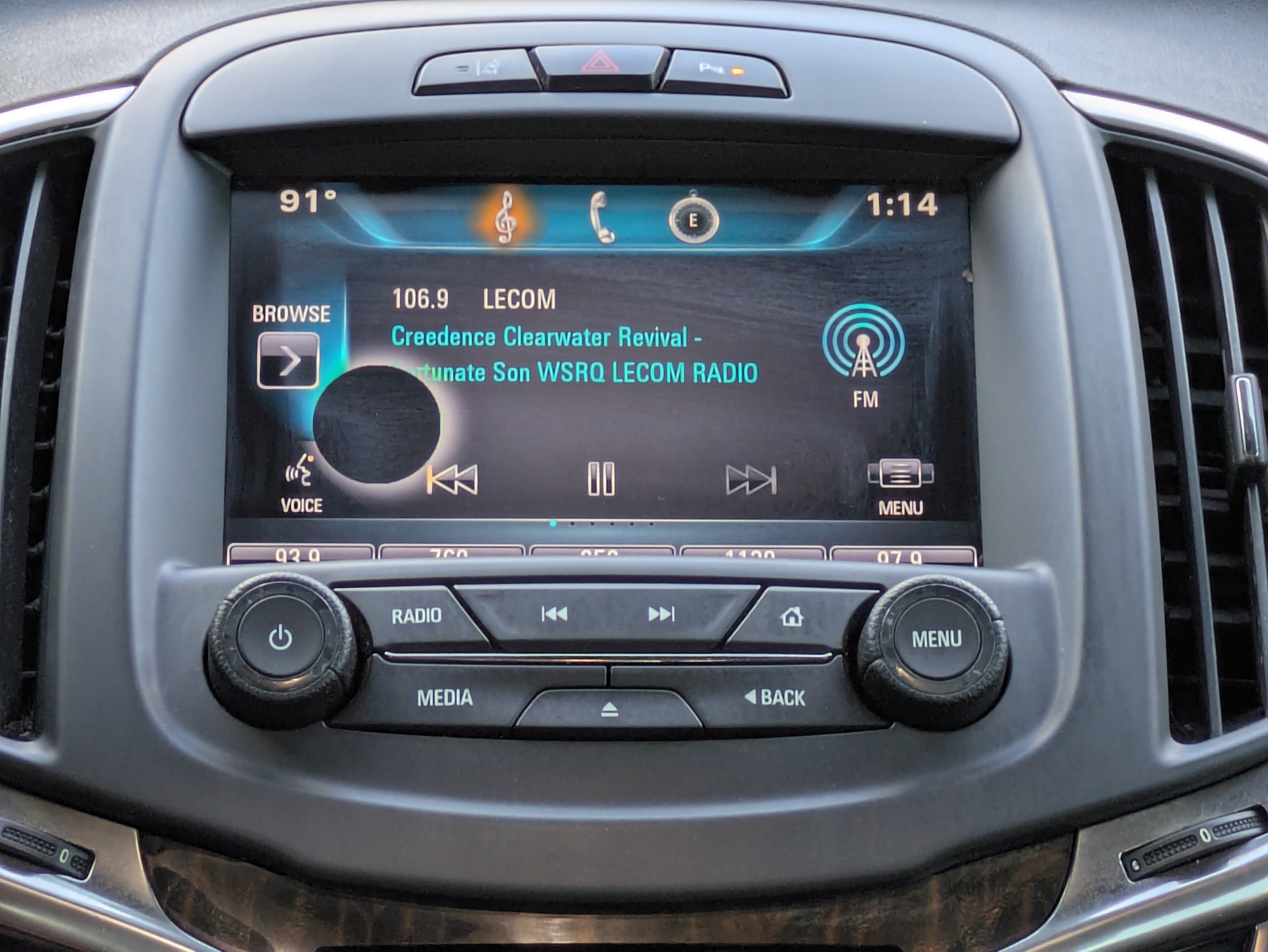 Used 2015 Buick LaCrosse Premium w/ Ultra Luxury Package FWD image 17
