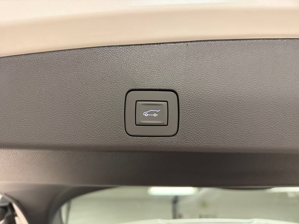 New 2026 Buick Encore GX Avenir w/ Avenir Technology Package FWD image 15
