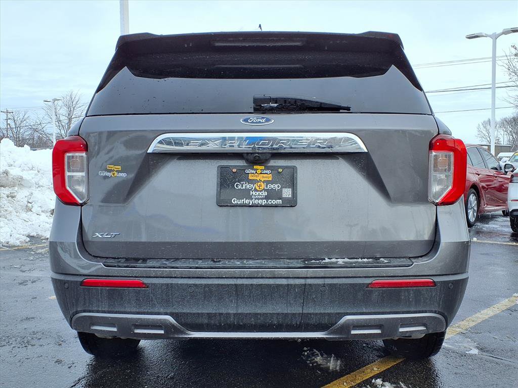 Used 2022 Ford Explorer XLT w/ Equipment Group 202A image 11