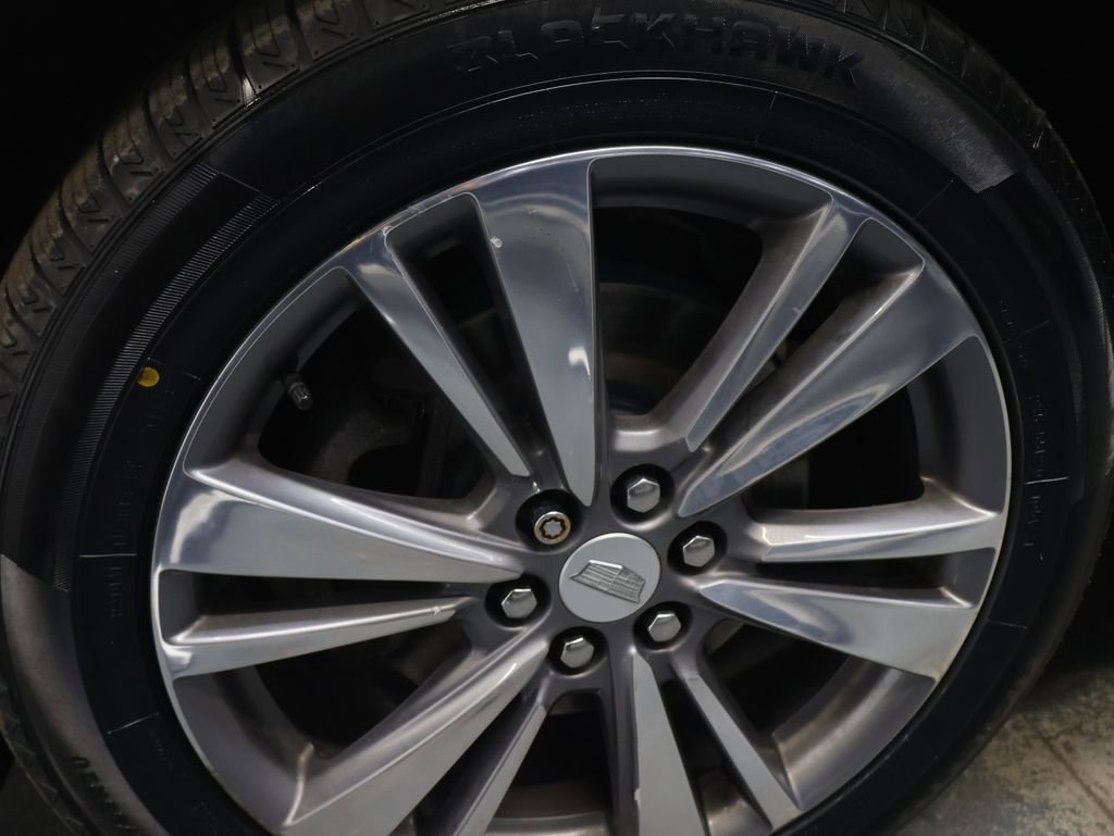 Used 2020 Cadillac XT6 Premium Luxury image 34