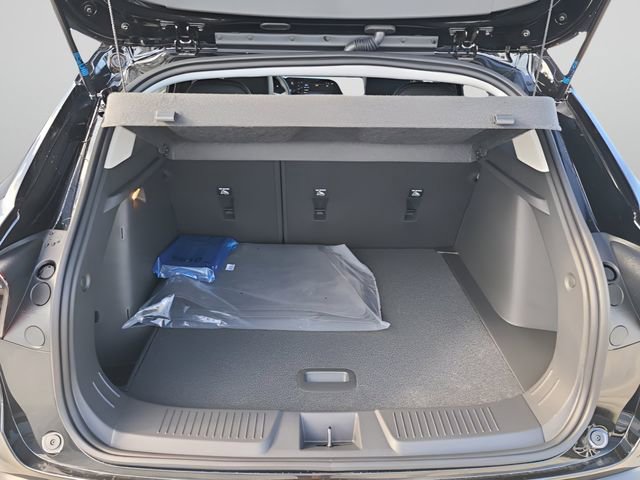 New 2026 Chevrolet Trax LT w/ Driver Confidence Package image 9