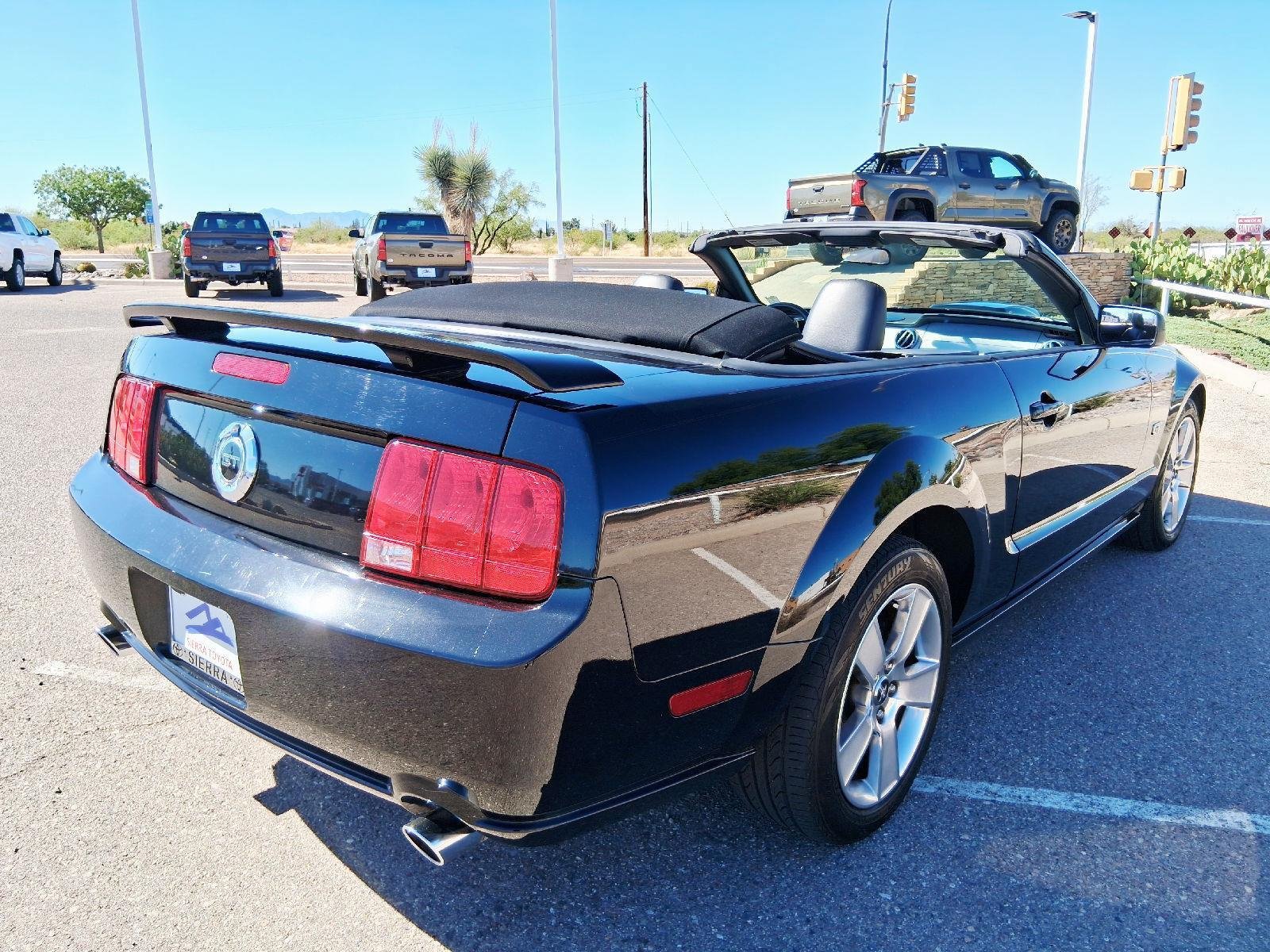 Used 2007 Ford Mustang GT RWD image 3