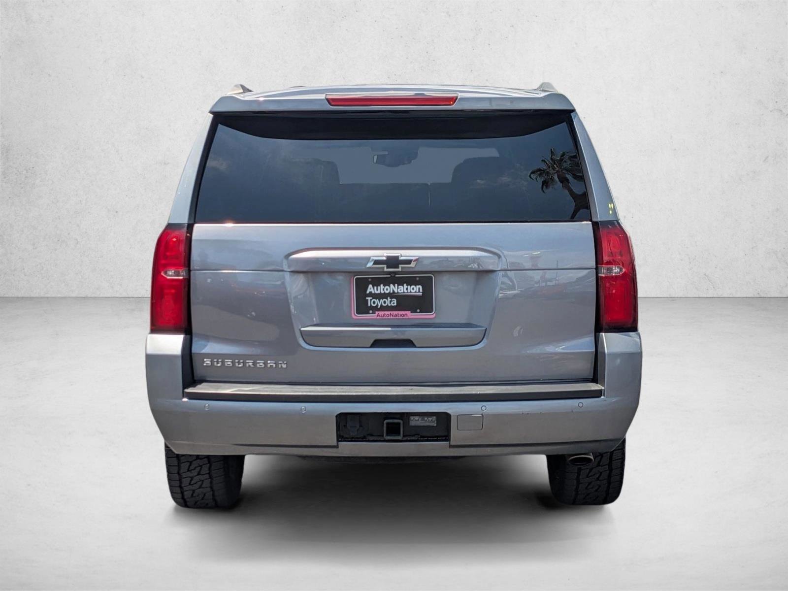 Used 2020 Chevrolet Suburban LT AWD/4WD image 7
