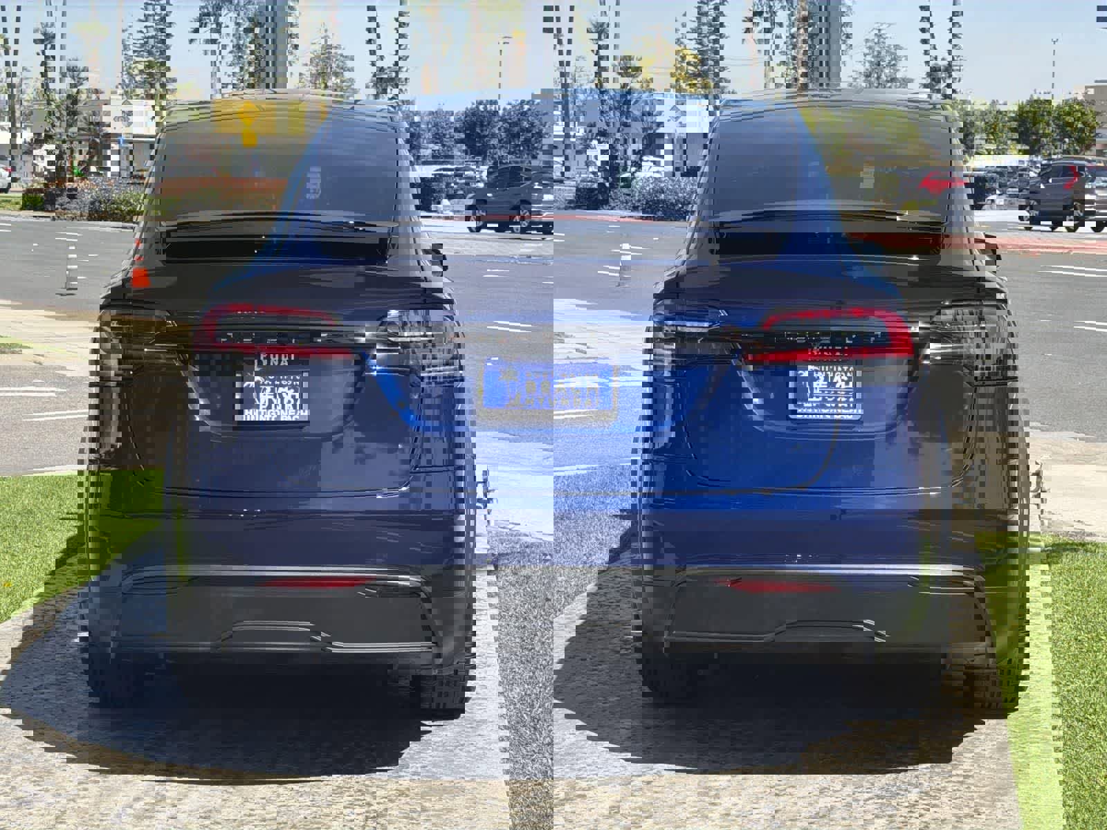 Used 2025 Tesla Model X image 5