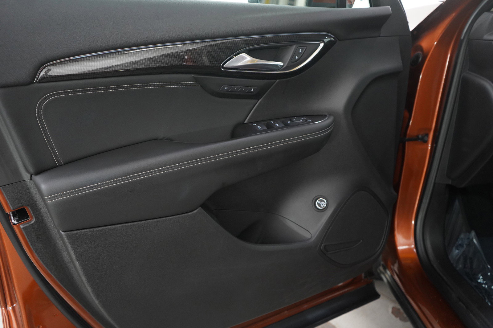 Used 2021 Buick Envision Essence image 23