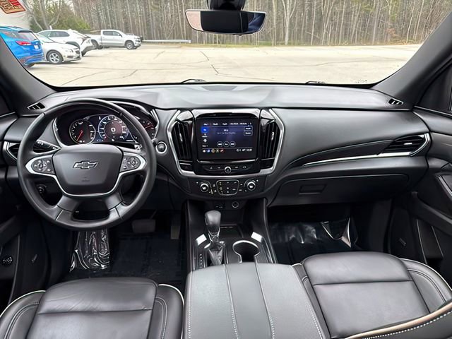 Used 2023 Chevrolet Traverse Premier w/ Redline Edition AWD/4WD image 27