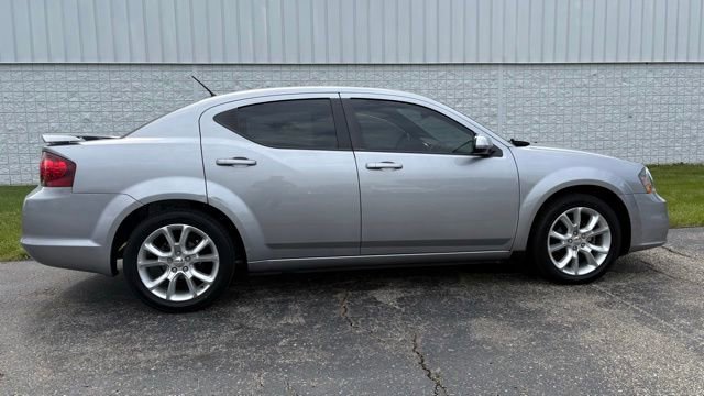 Used 2013 Dodge Avenger R/T w/ Sun/Sound Group FWD image 17