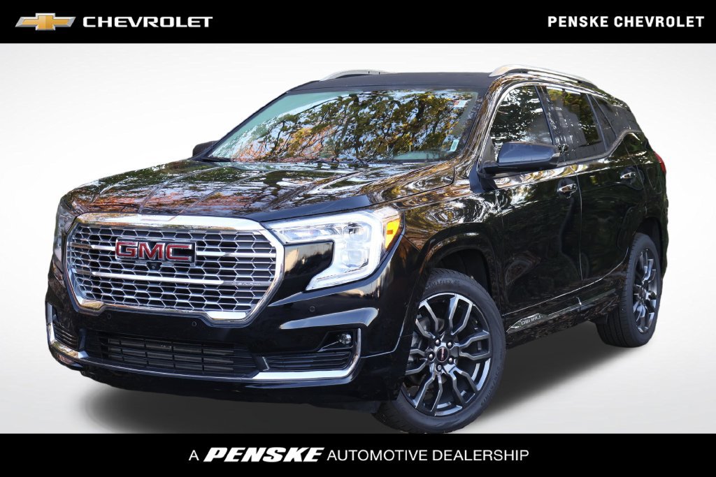 Used 2024 GMC Terrain Denali w/ Black Diamond Edition AWD/4WD image 1
