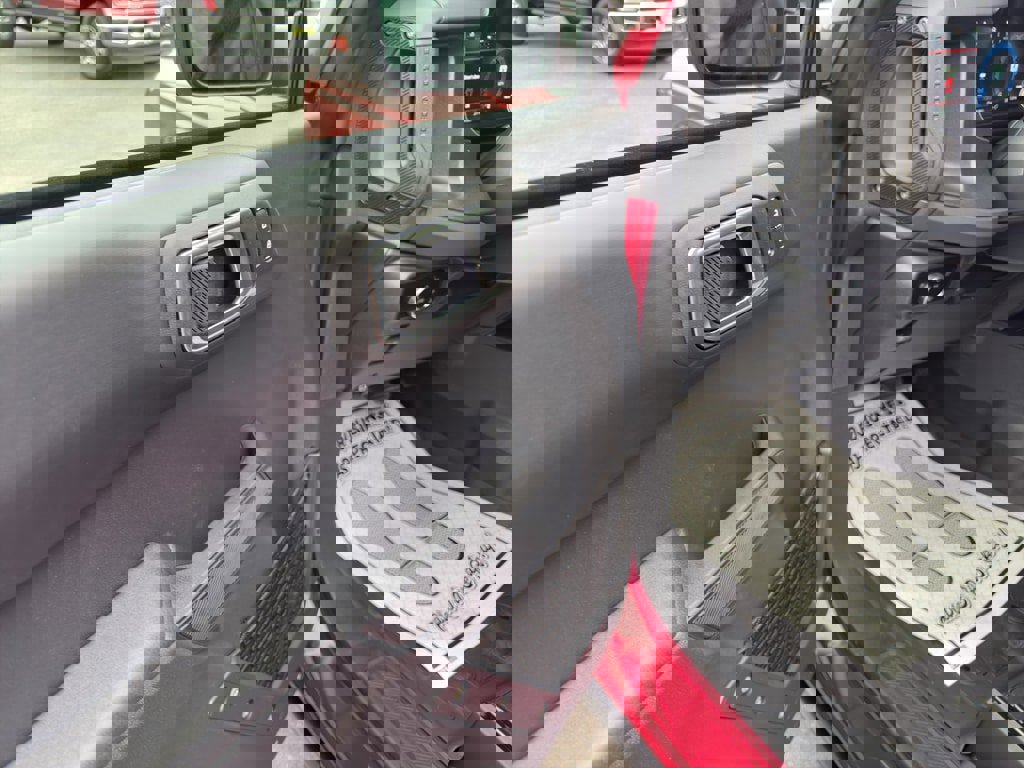 New 2025 Ford Bronco Badlands w/ Sasquatch Package image 10