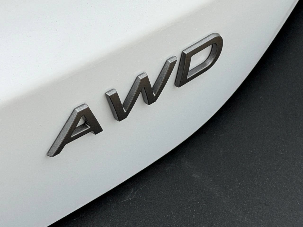 New 2026 Nissan Kicks SV AWD/4WD image 9