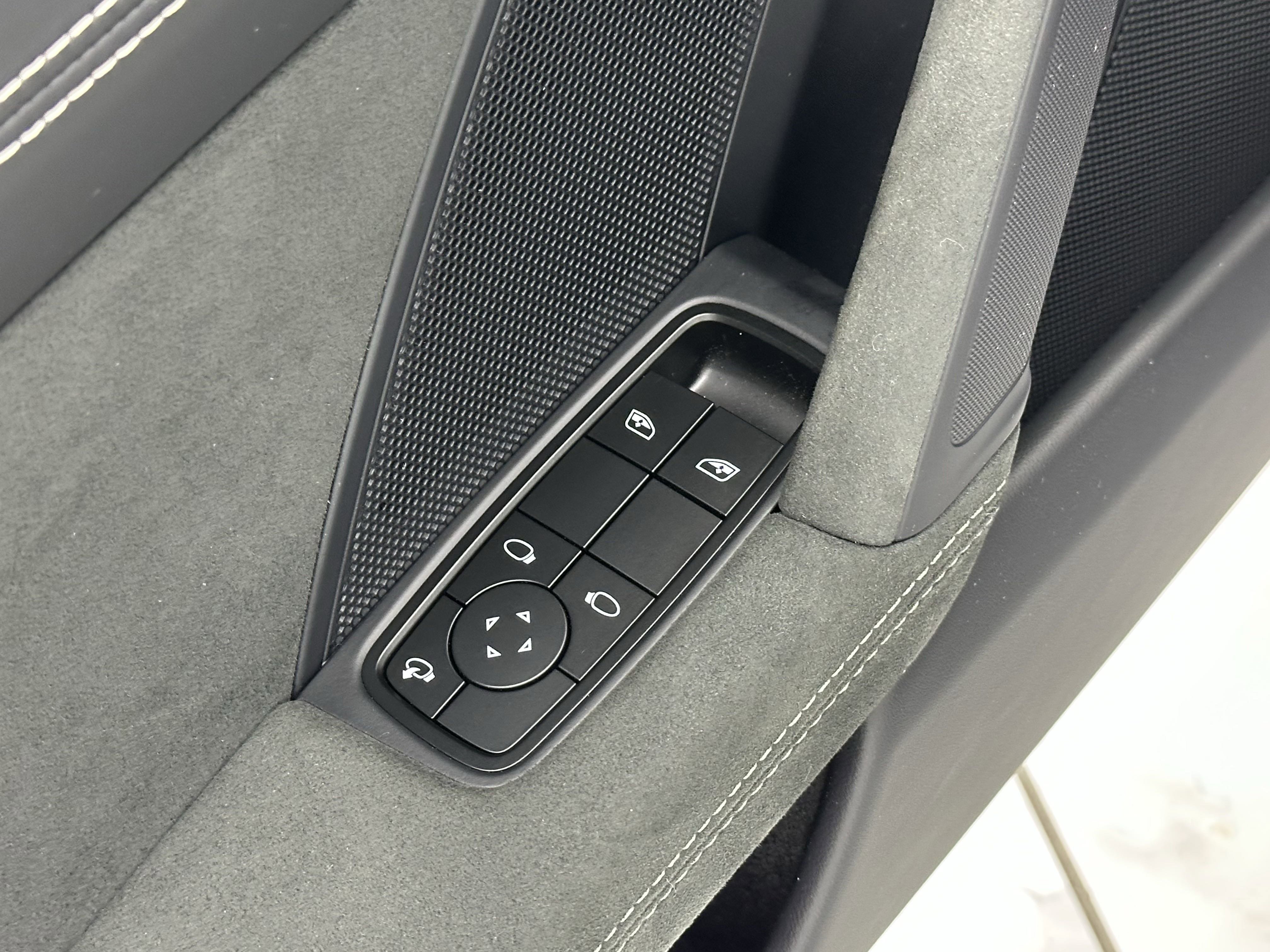 Certified 2024 Porsche 911 Carrera 4 GTS image 30