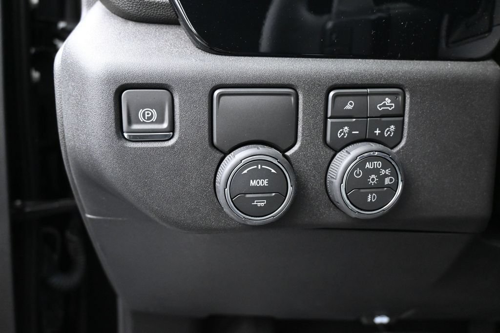 Used 2026 Chevrolet Silverado 1500 LTZ RWD image 17