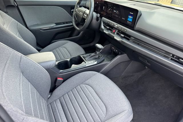 Certified 2025 Kia K4 EX image 20