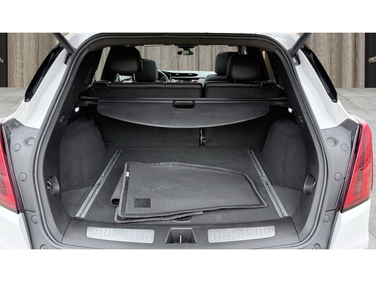 Used 2024 Cadillac XT5 Premium Luxury FWD image 11