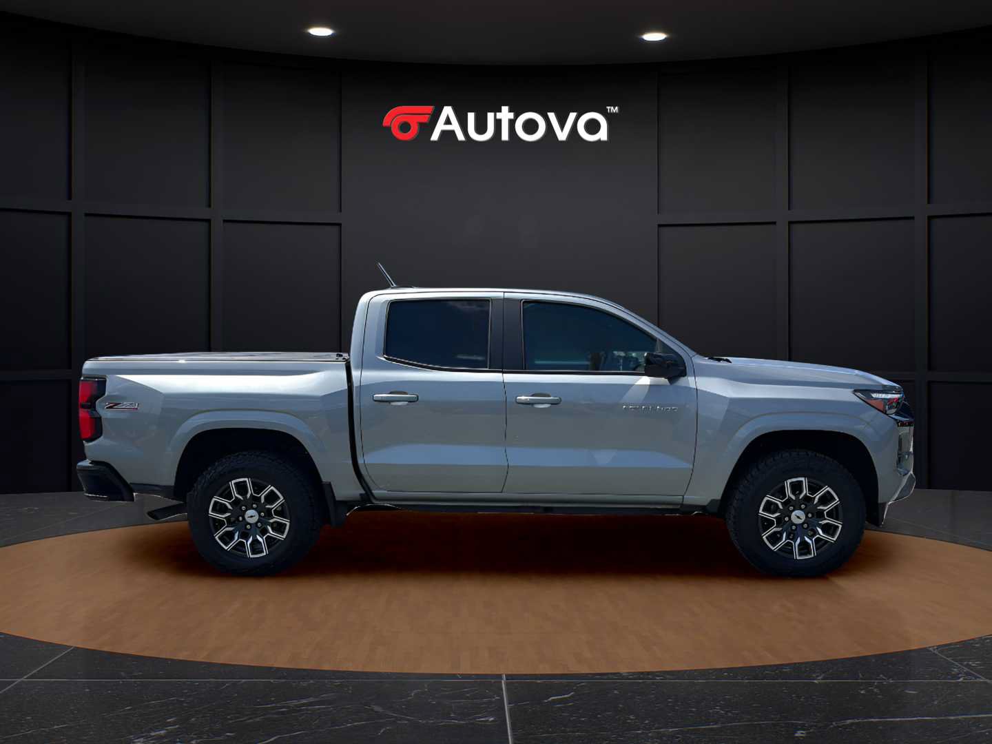 Used 2024 Chevrolet Colorado Z71 w/ Z71 Convenience Package 2 AWD/4WD image 6