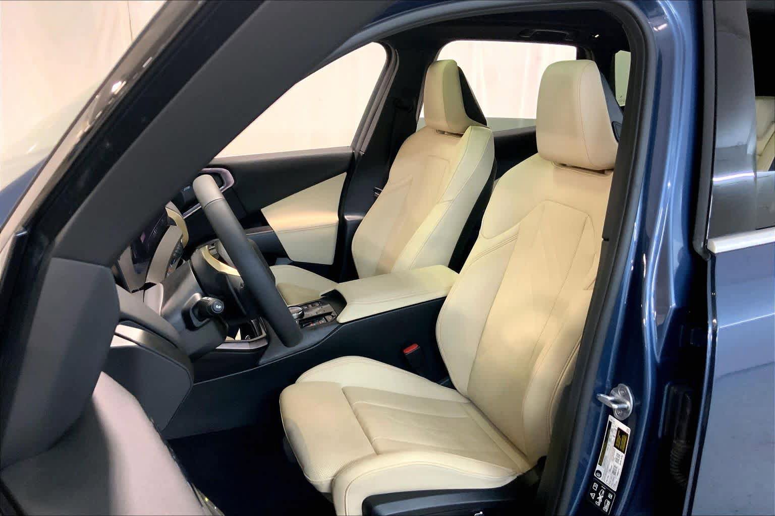 Used 2025 BMW X3 xDrive30 AWD/4WD image 7
