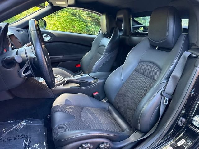 Used 2014 Nissan 370Z Touring w/ Navigation Package RWD image 10