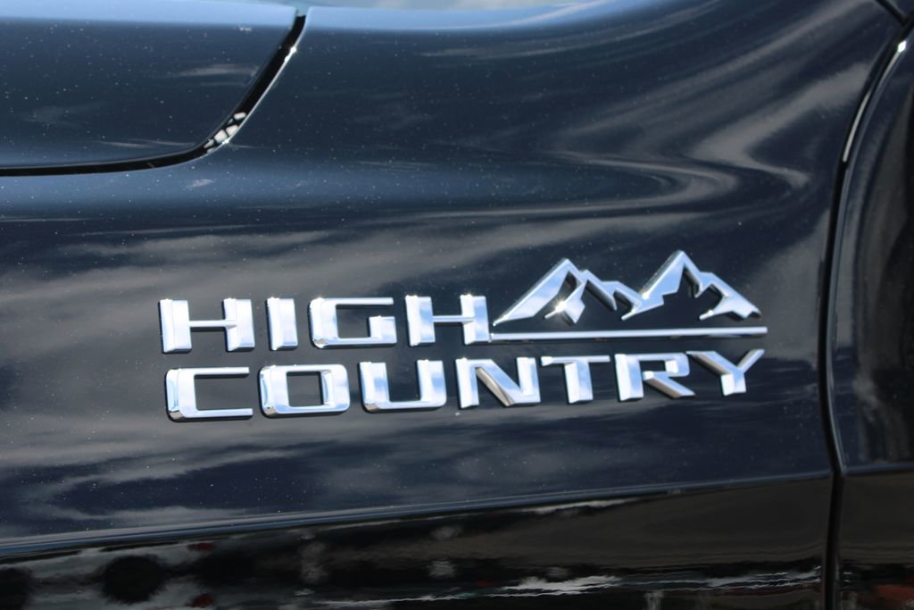 New 2026 Chevrolet Tahoe High Country AWD/4WD image 19