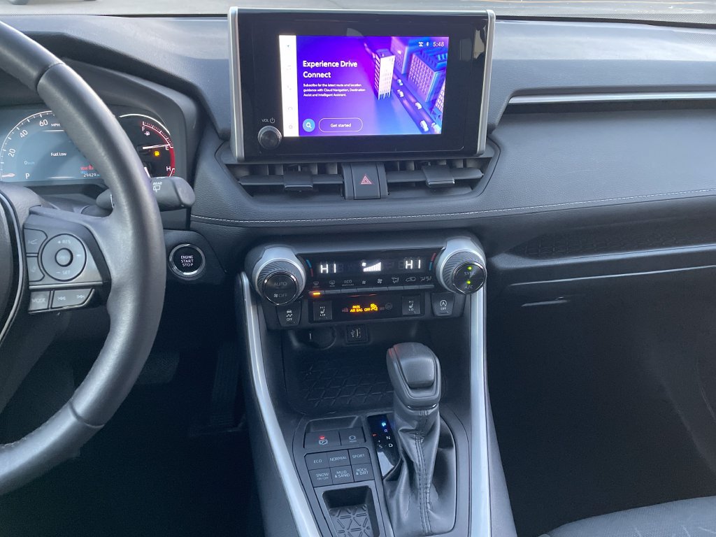 Used 2025 Toyota RAV4 XLE w/ Weather Package AWD/4WD image 18