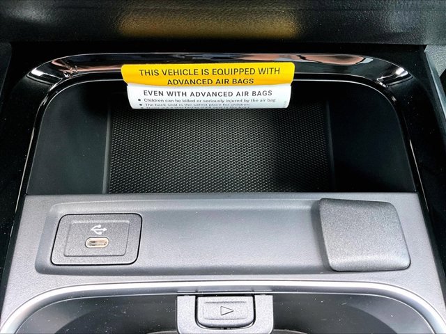 New 2026 Mercedes-Benz GLB 250 image 25