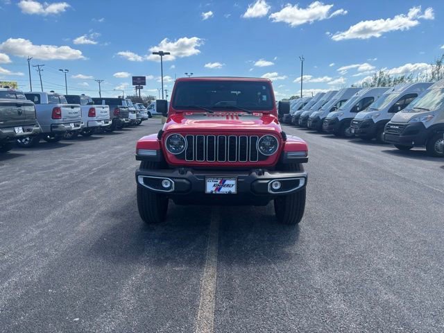 Used 2025 Jeep Wrangler Unlimited Sahara w/ Safety Group AWD/4WD image 3