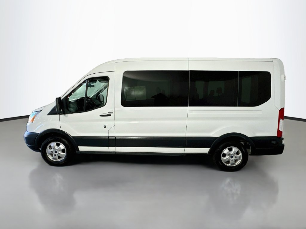 Used 2017 Ford Transit 350 XLT RWD image 4