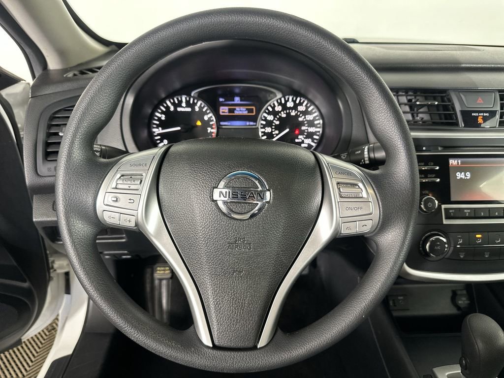 Used 2016 Nissan Altima 2.5 S w/ Power Driver Seat Package FWD image 13