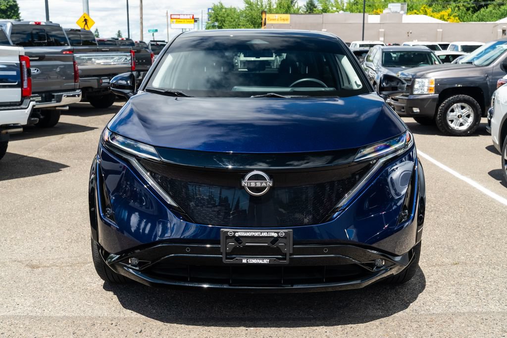 Used 2025 Nissan Ariya AWD image 2