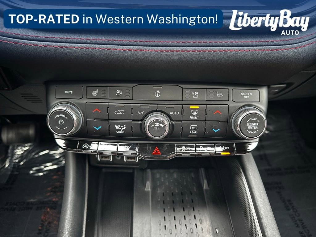 Used 2025 Dodge Durango GT AWD/4WD image 25