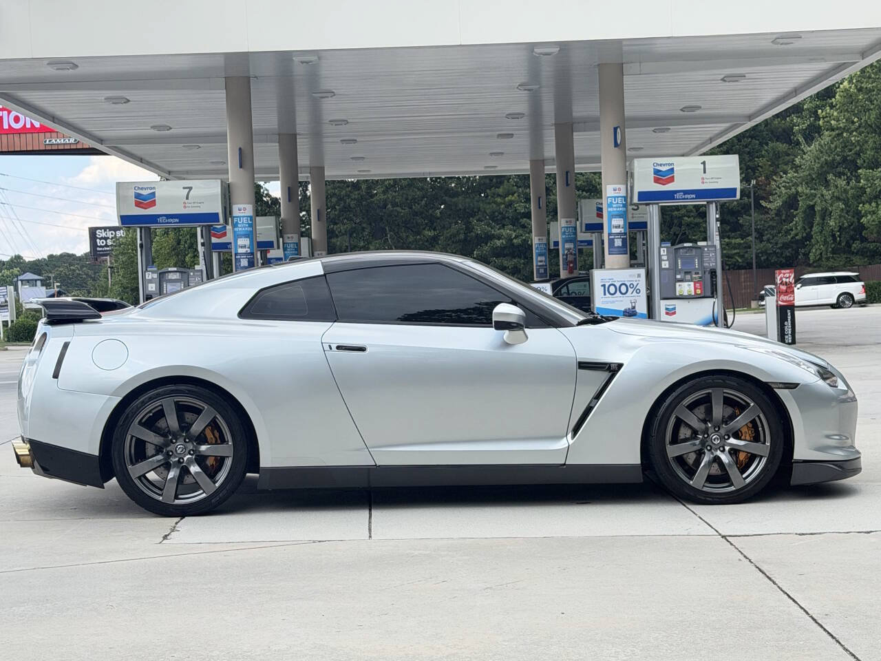 Used 2009 Nissan GT-R Premium AWD/4WD image 22