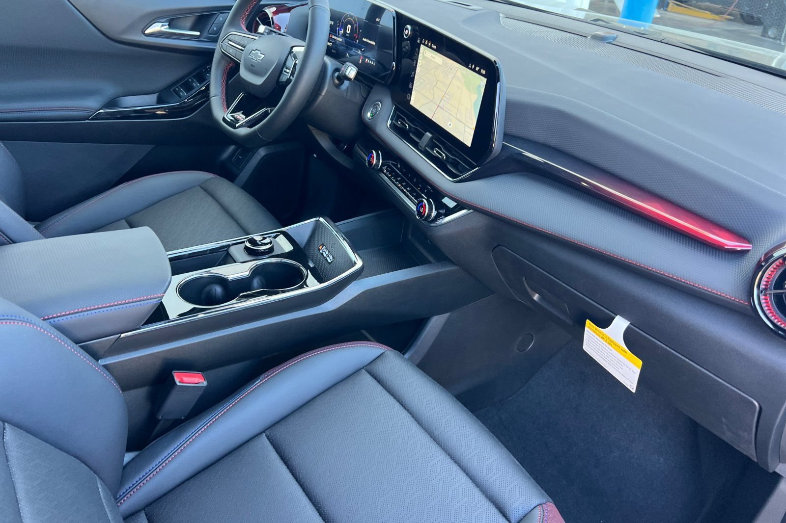 New 2026 Chevrolet Equinox RS AWD/4WD image 13