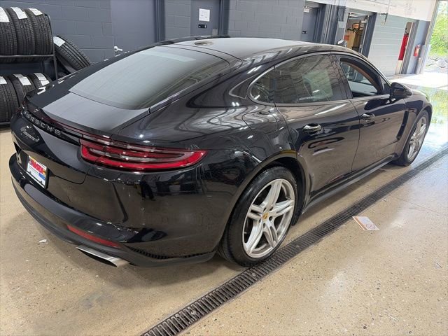 Used 2017 Porsche Panamera 4 AWD/4WD image 5