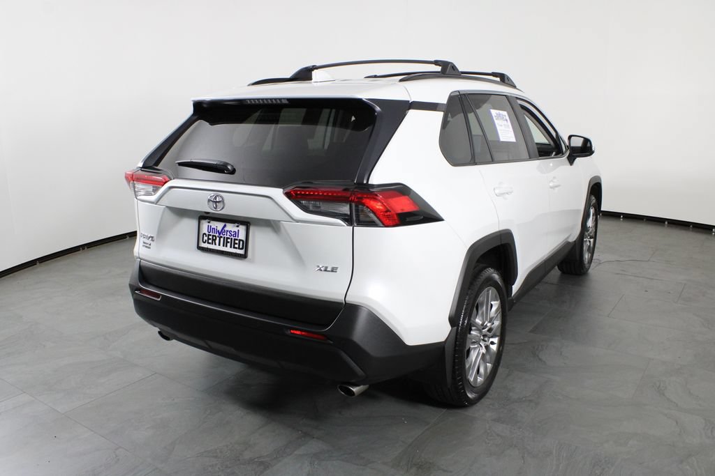 Used 2025 Toyota RAV4 XLE Premium w/ Weather Package FWD image 3