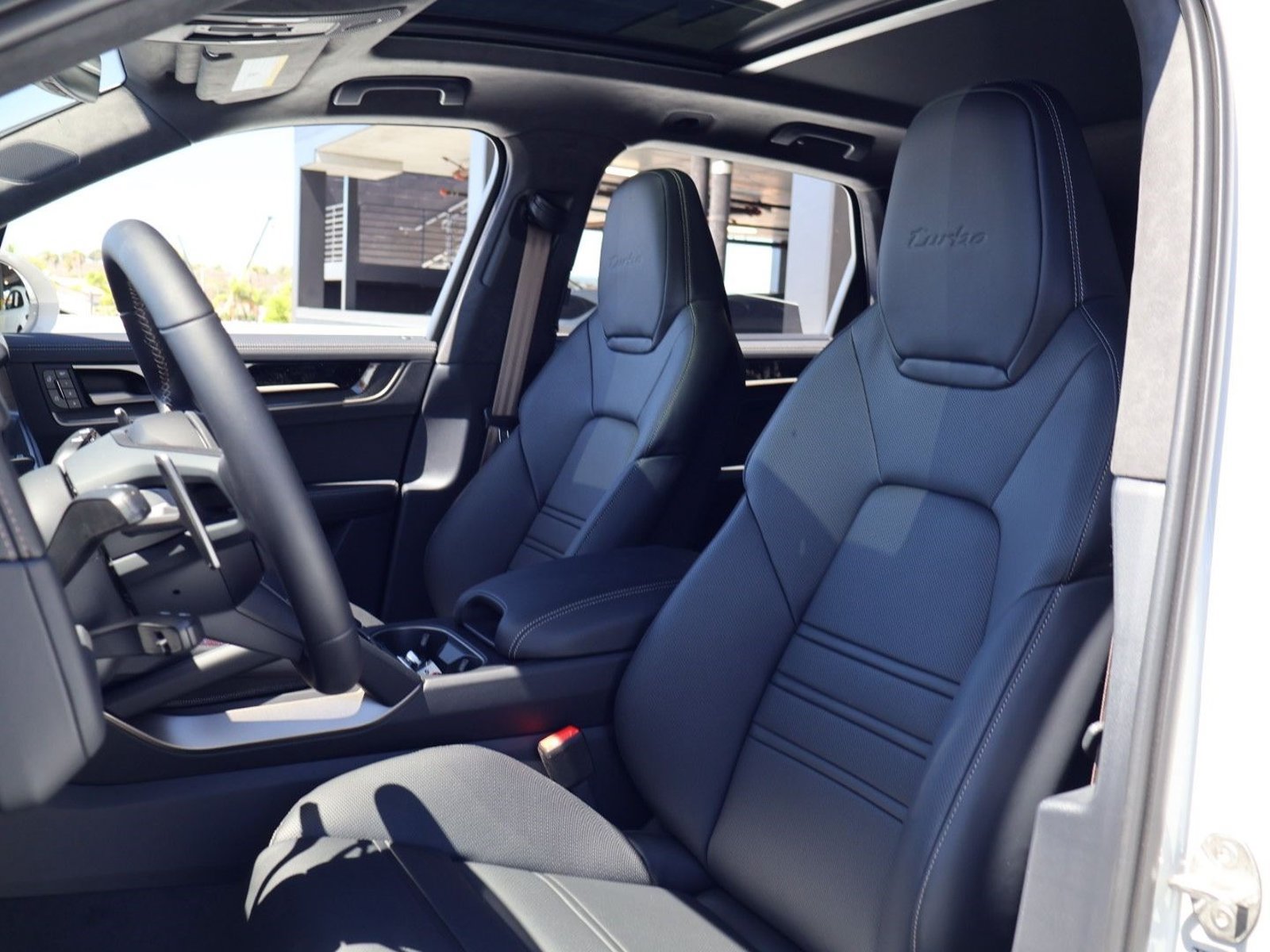 New 2026 Porsche Cayenne Turbo AWD/4WD image 5