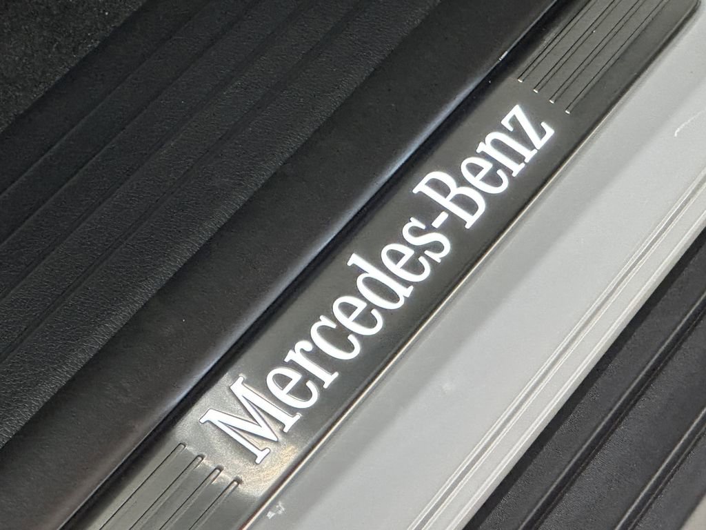 New 2026 Mercedes-Benz GLS 580 4MATIC image 20